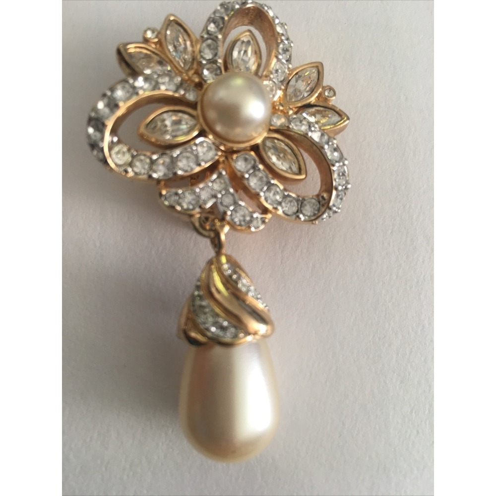 Vintage Swarovski Crystal Earrings Gold Faux Pearl Runway Couture clip 2 1/4"